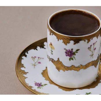 BIHTER SERVICE À CAFÉ KARACA
