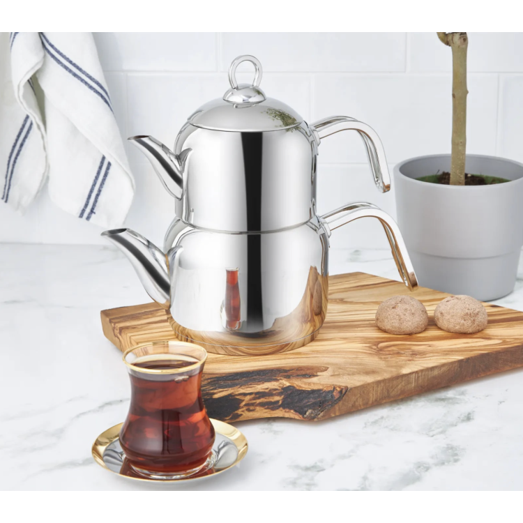 MANES THÉIÈRE KARACA